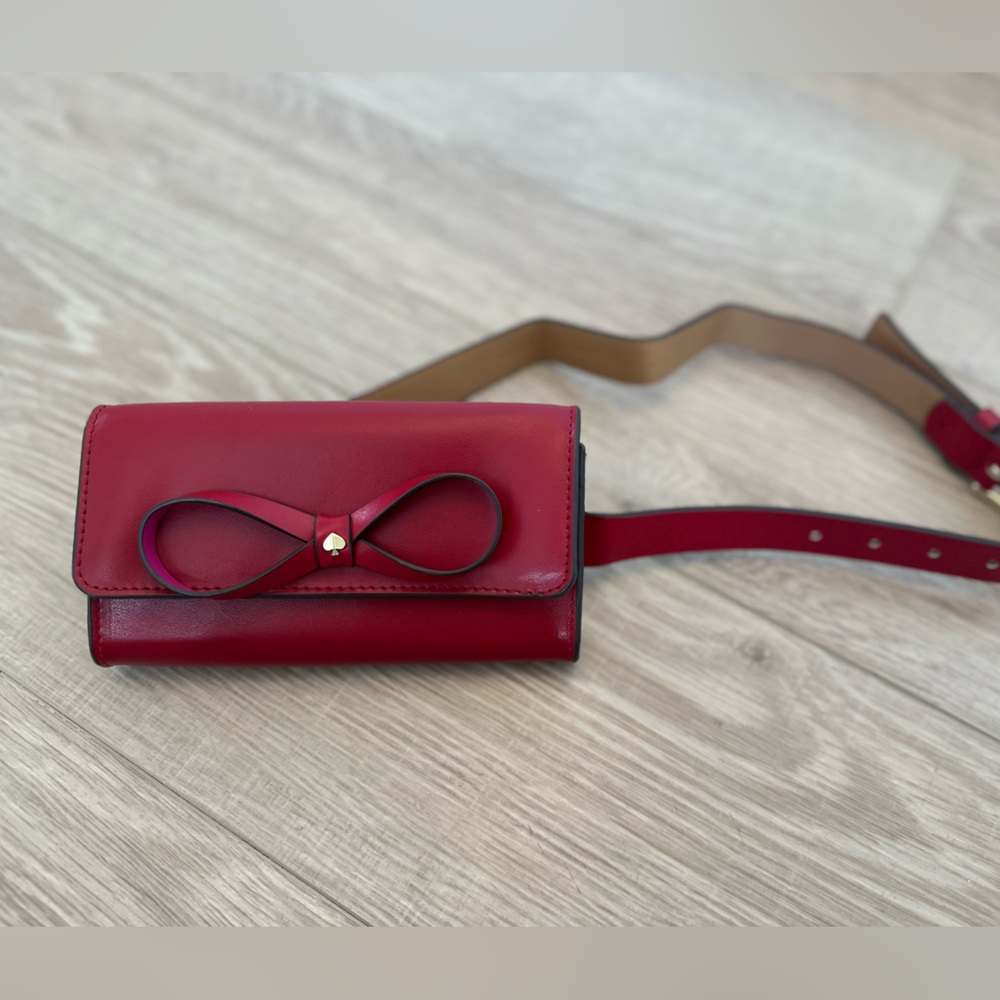 Kate Spade ♠️ Belt Bag size S/M NWOT